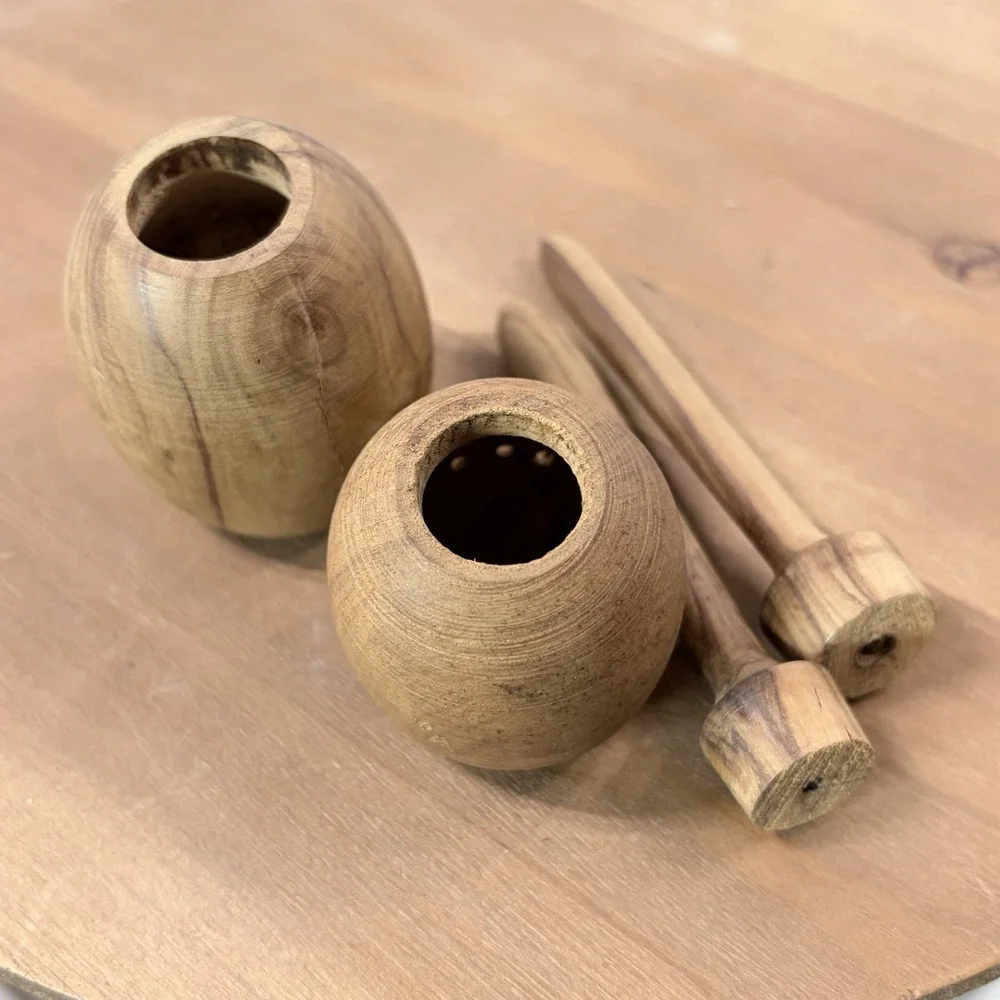 Hand Turned Wooden Salt & Pepper Shakers Maraca Style‎ Vintage MCM